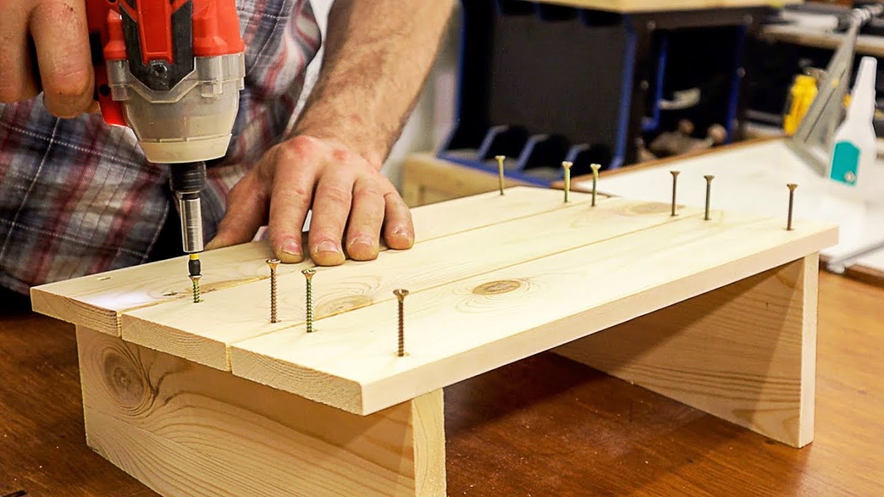 Making foldable Basket-Tourist Table\\Simple Woodworking Project