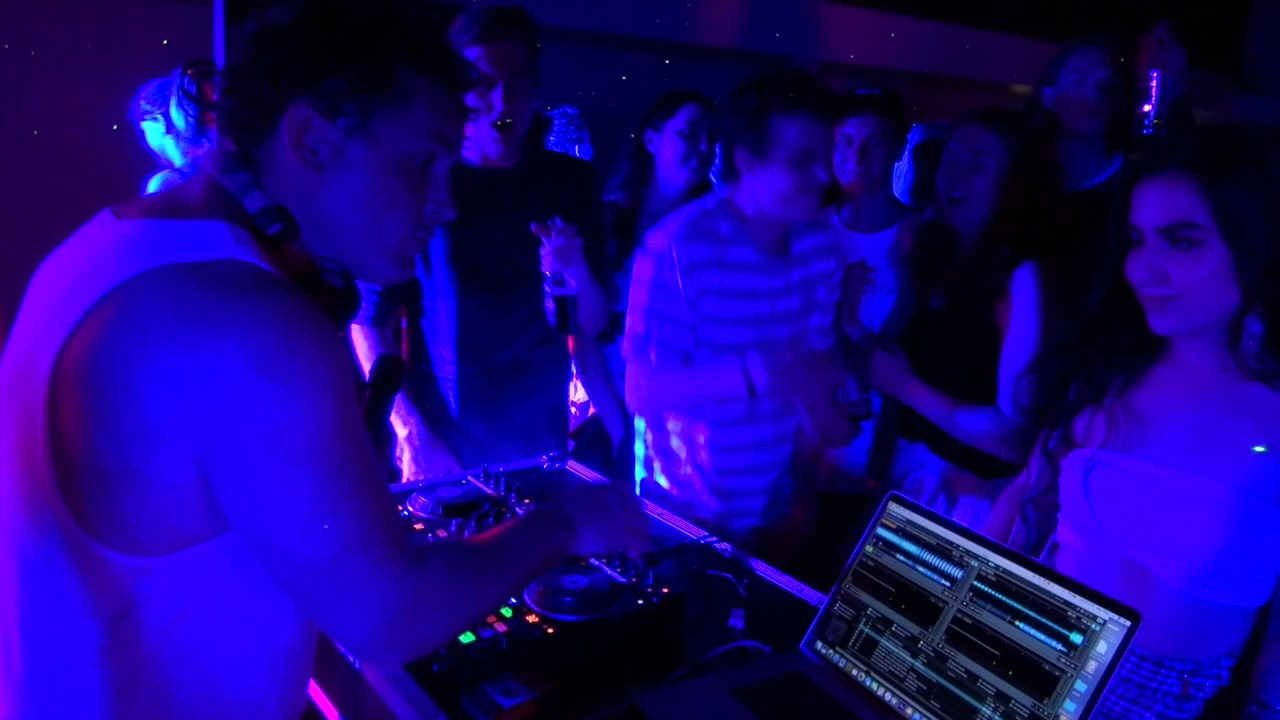 Honest Matt Waihi Beach Hotel 2018 New Years set