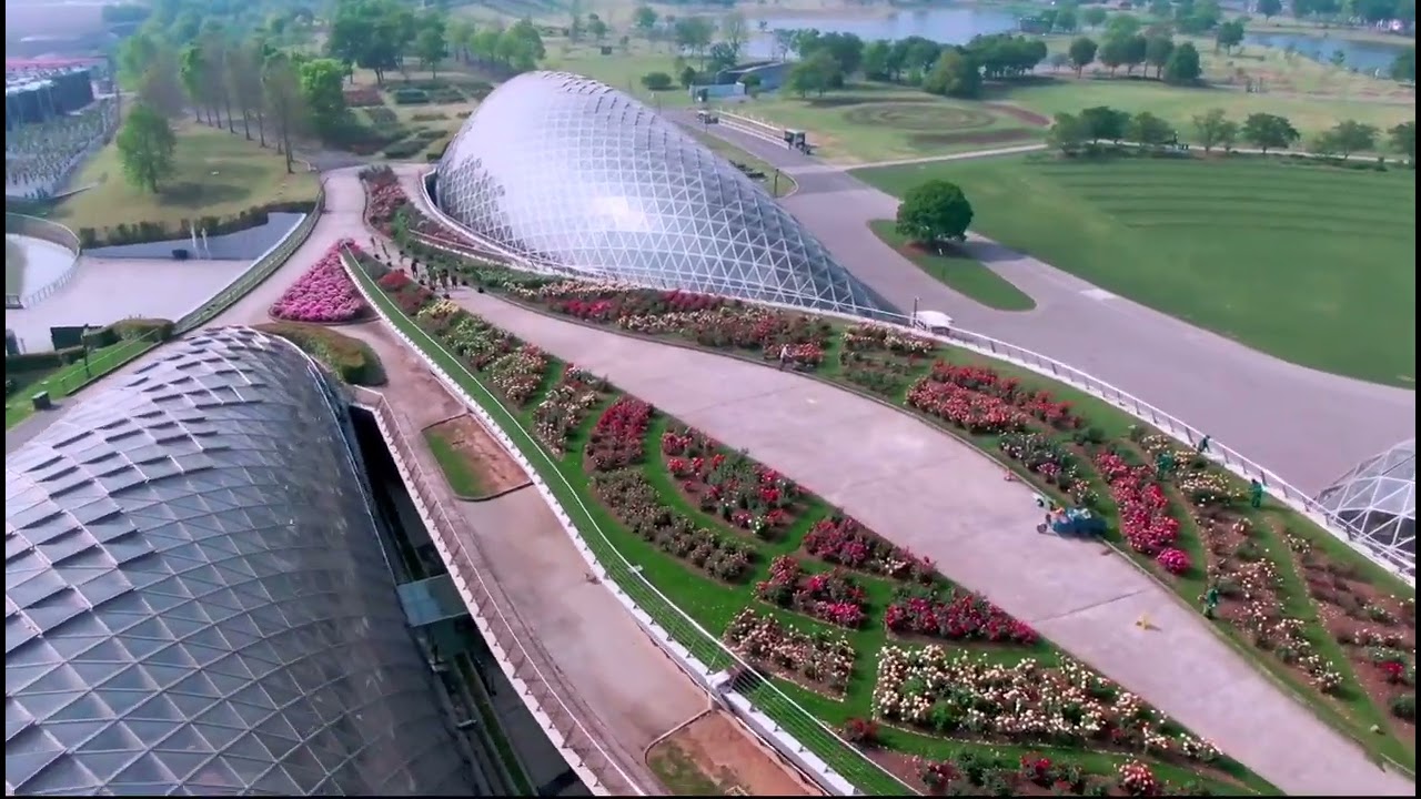 Roses of Shanghai&rsquo;s Chenshan Botanical Garden