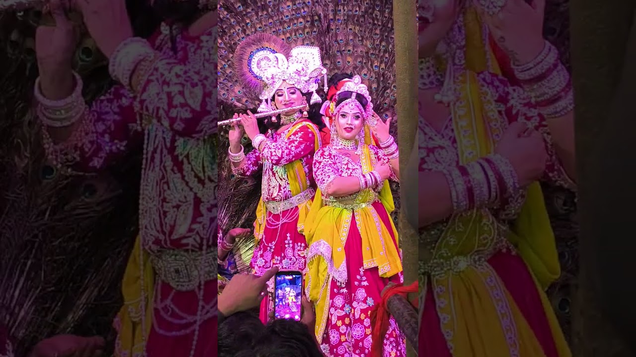 Radha Krishna ki jhanki #laddugopal #viralvideo #videolikekare #mathura #vrindavan #barsana #public 