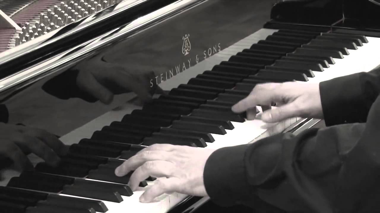 François Couperin. 'La Superbe ou la Forqueray' - Mikhail Kollontay (piano)