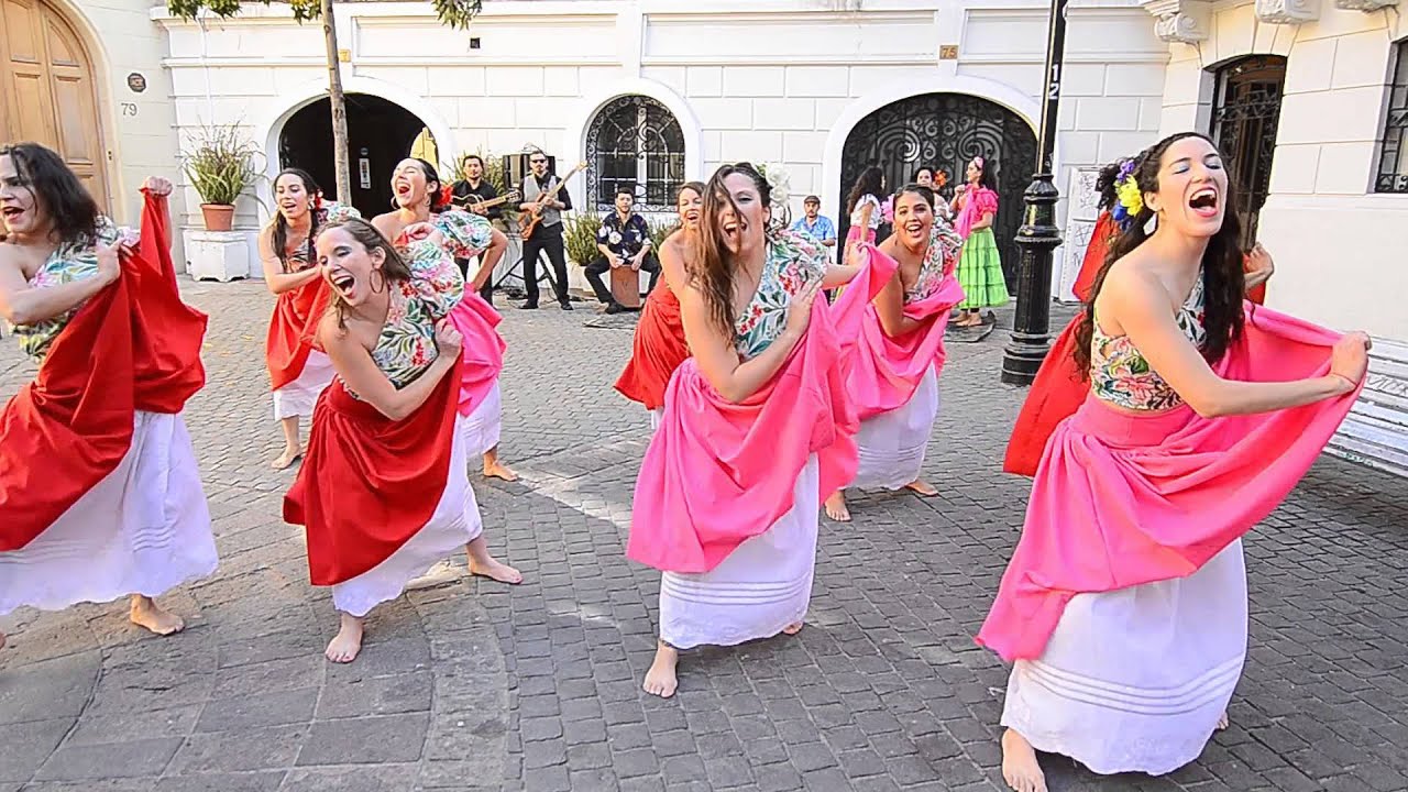 Casakalle Danza - Corre que te quema (Lourdes Carhuas Rivera, Festejo) [etnomedia]