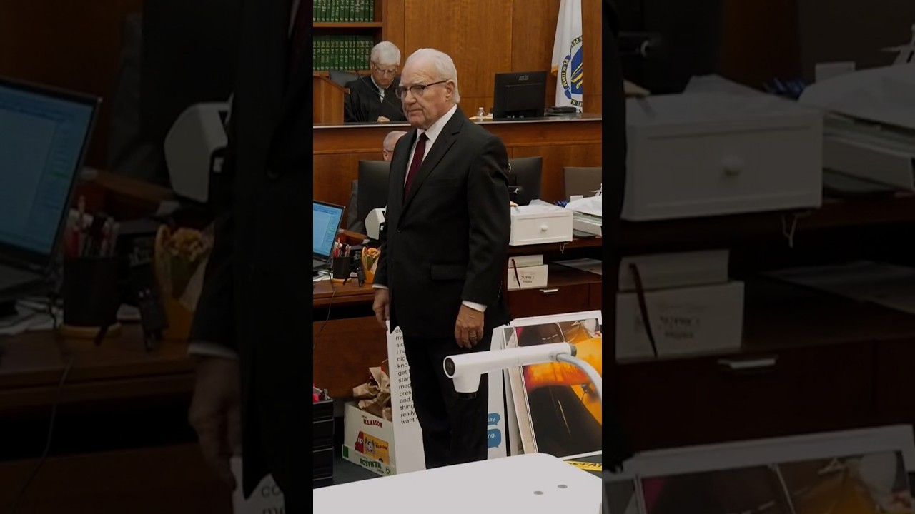 Attorneys trade quarters while making closing arguments