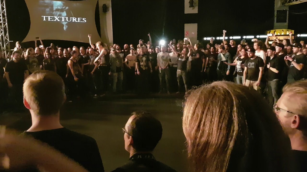 Textures: wall of death during the Euroblast Festival (September 29 2017)