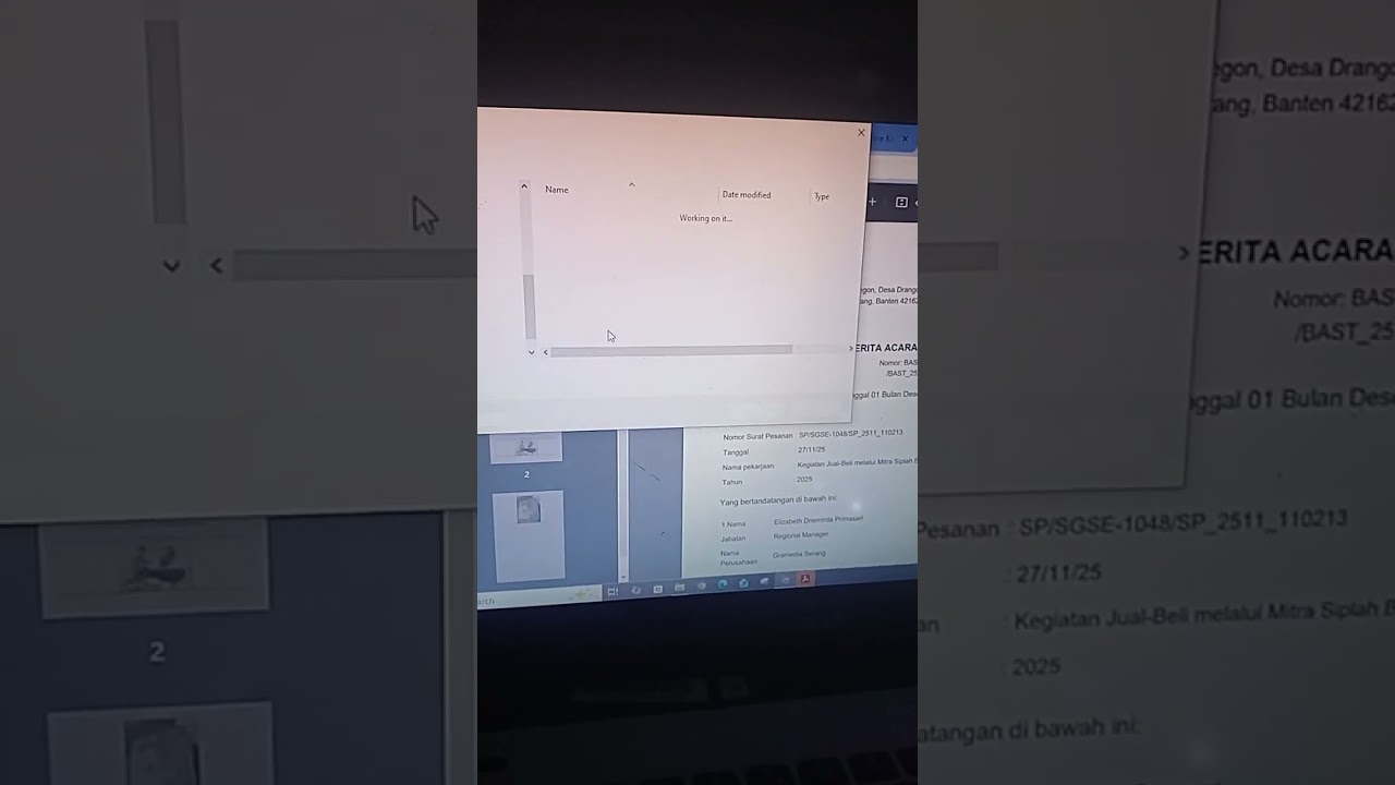 Banyak iklannya...Bikin tutorial 