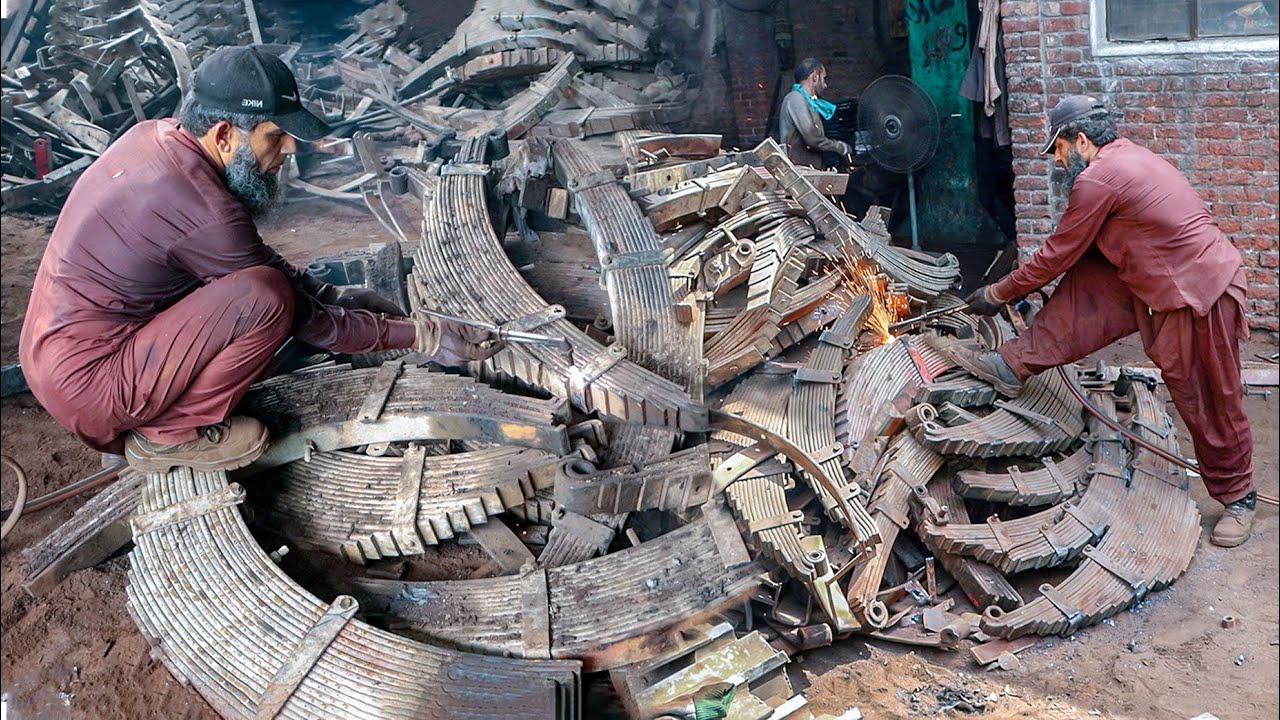 Process of Forging Heavy Duty Metal Sheet Cutter from Rusted Leaf Spring