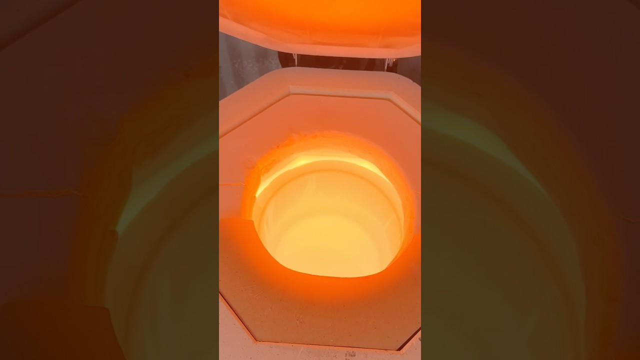 Making Art from Molten Glass! - #jbarts #glassart #blownglass