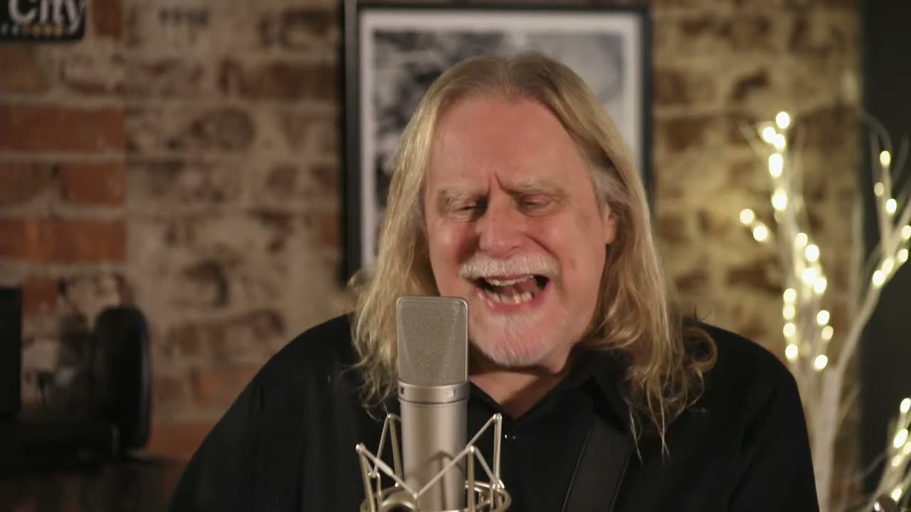 Warren Haynes of Gov’t Mule live at Paste Studio on the Road: NYC