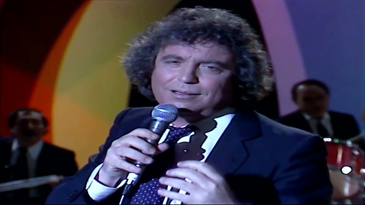Dyango - Hay algo en ella