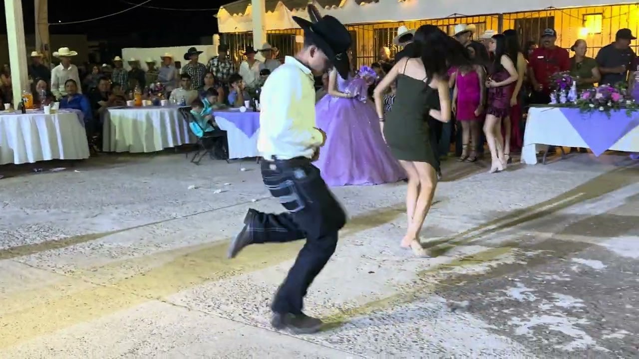Este hombre nos representa 🫡🫡 // &iexcl;As&iacute; se zapatea en Sonora!🔥