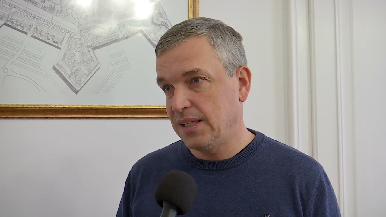 Balesetveszélyes járdaszakasz Komáromban
