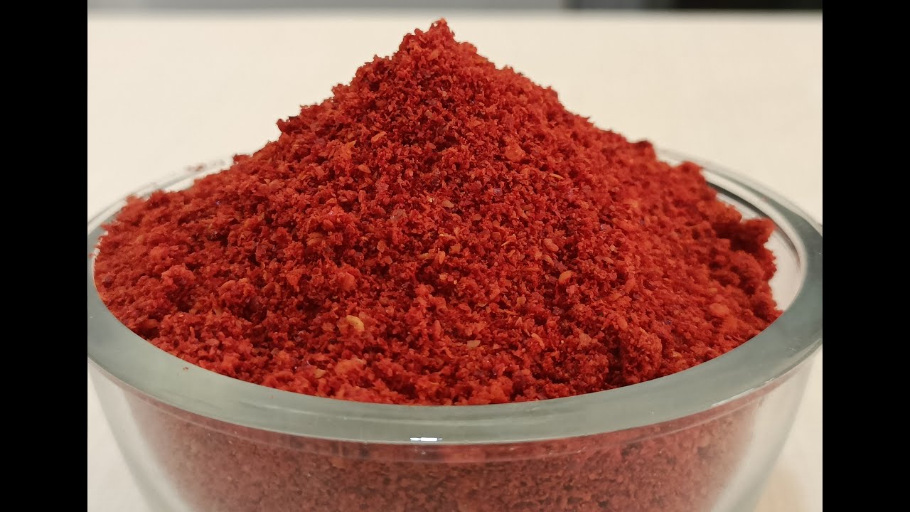 How to make and preserve red chili powder for years|मिर्ची पाउडर कैसे बनाएं और स्टोर करने के टिप्स .