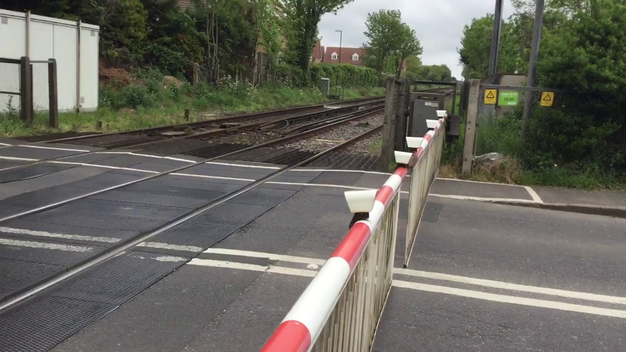 Lyminster Level Crossing (W.Sussex) Saturday 12.05.2018