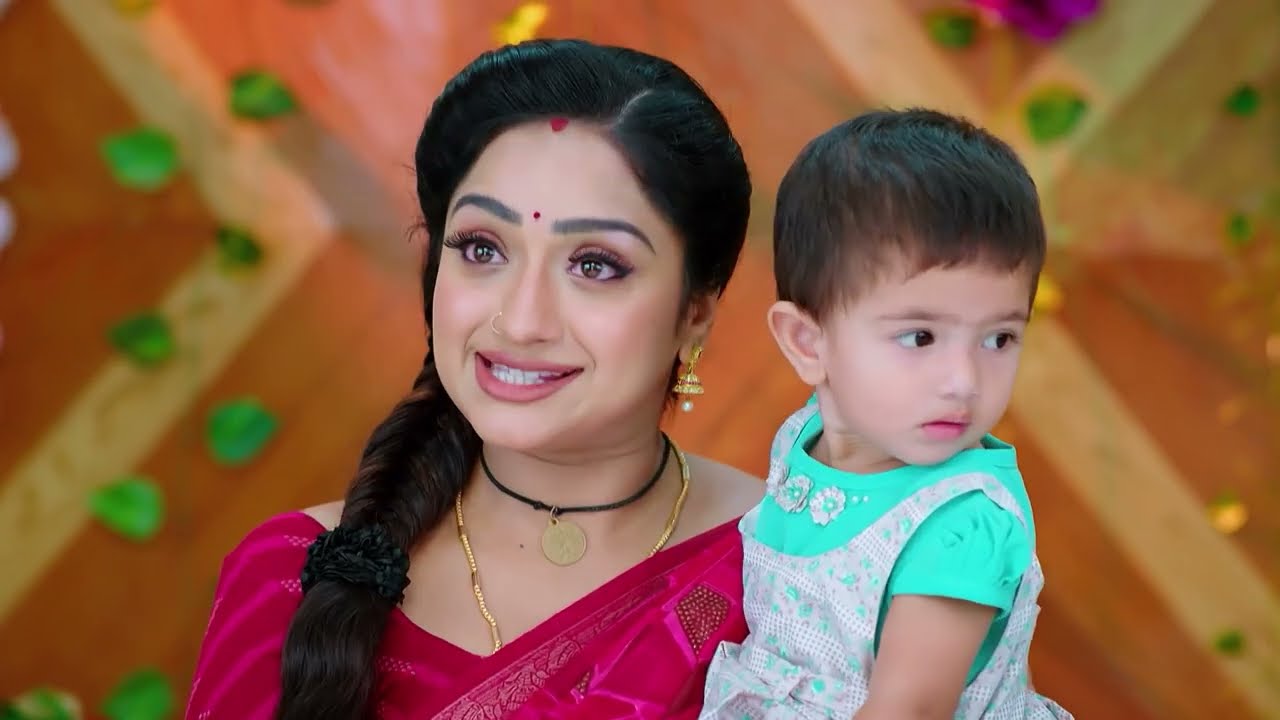 ಹಾಸಿನಿ ತಿಲೋತ್ತಮಾಳ ಕಂಠಹಿಡಿತ ಮಾಡಿದಳು - Trinayani - Full Ep - 890 - Famous Family Drama - Zee Kannada