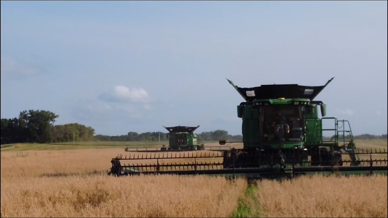 JOHN DEERE&rsquo;S NEW S7 900 & X9 1100 Combines!!! The FUTURE Of FARMING!!!