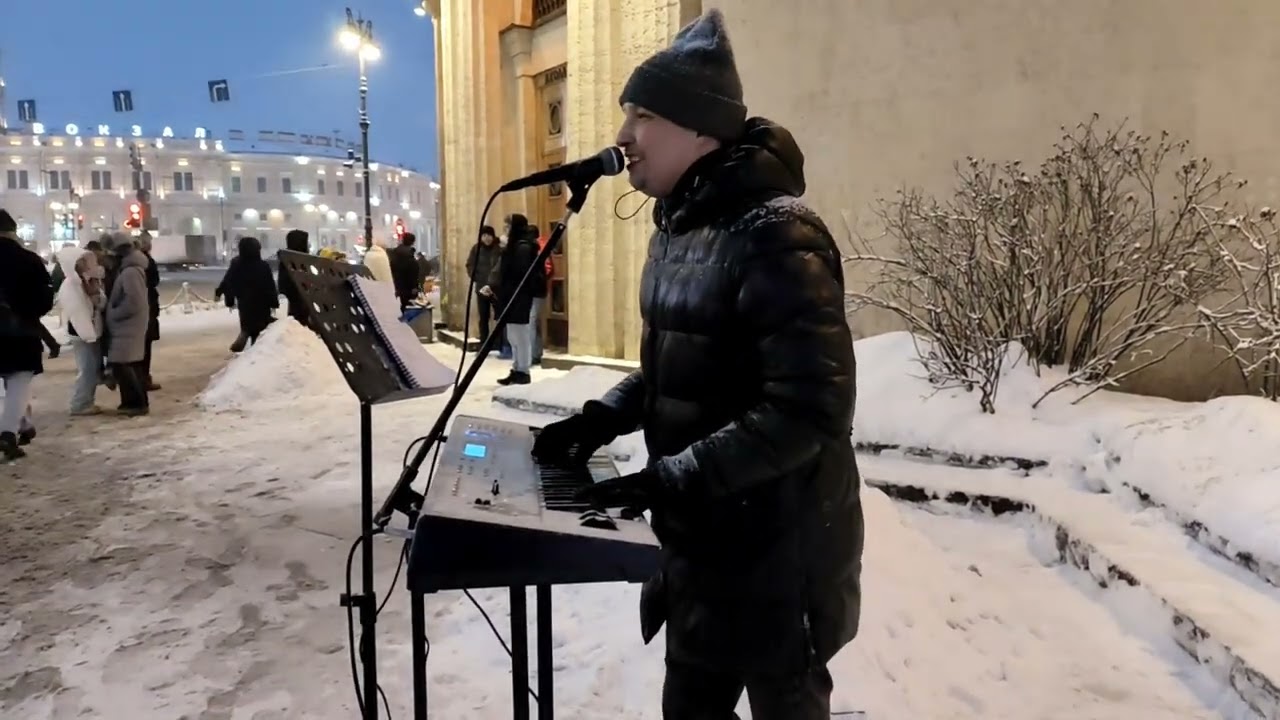 ИВАН ГАРД ВЫСТУПАЕТ НА ПЛОЩАДИ ВОССТАНИЯ