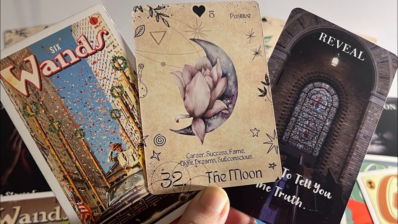 Who is missing you & Why?😢 Kon Aap ko yaad Kar Rah Hai?🥰 Hindi tarot card reading | Love tarot