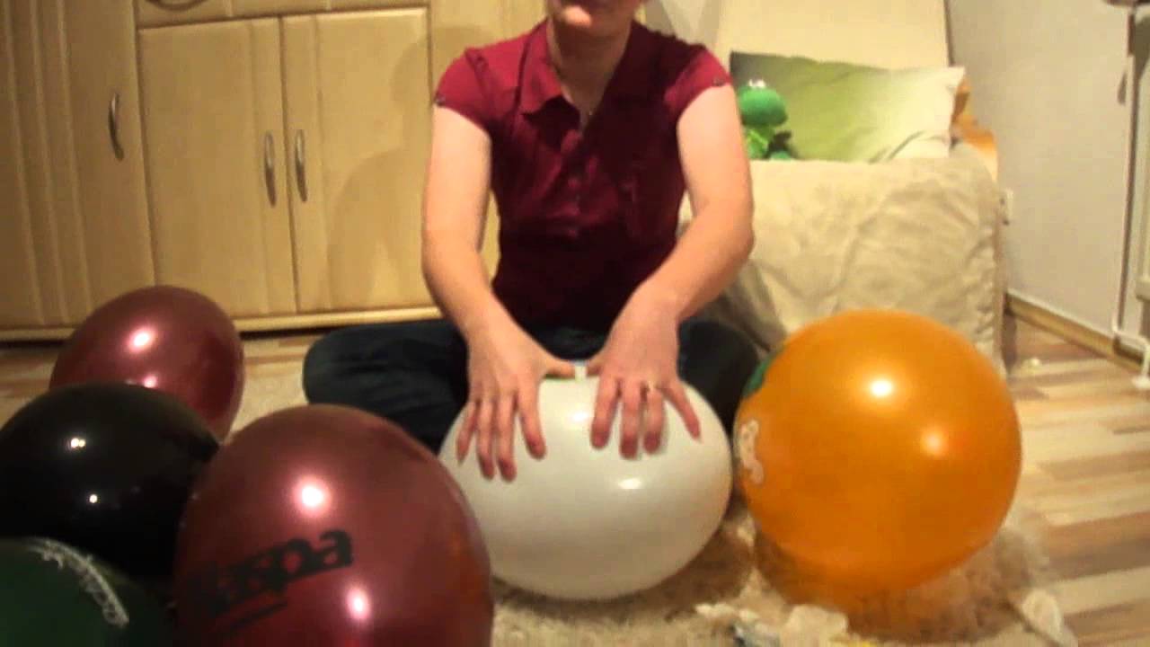 nailpopping some balloons