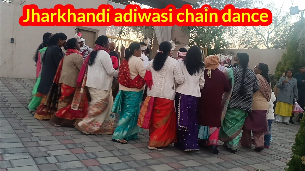 Adiwasi shaadi chain dance #jharkhandi adiwasi chain dance #kongari family mundari vlogs #khunti 