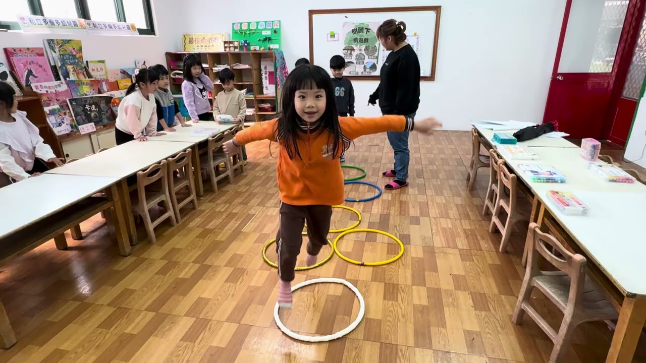 114學年度沈浸式   苗栗縣多倫多幼兒園  月份：12月 班級：高飛B班  帶班老師：林育萱老師  活動名稱：大樹公  片長：13分36秒