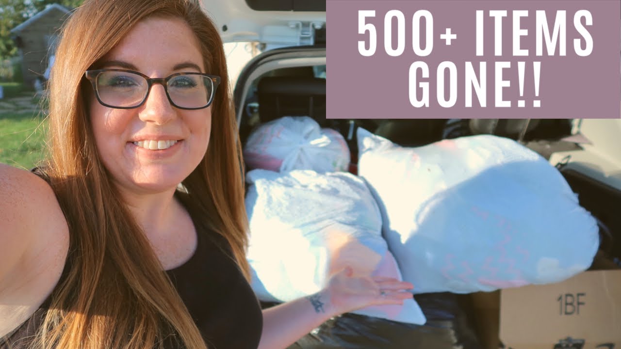 DECLUTTERING 500+ ITEMS!! || 30 Day Minimalism Challenge