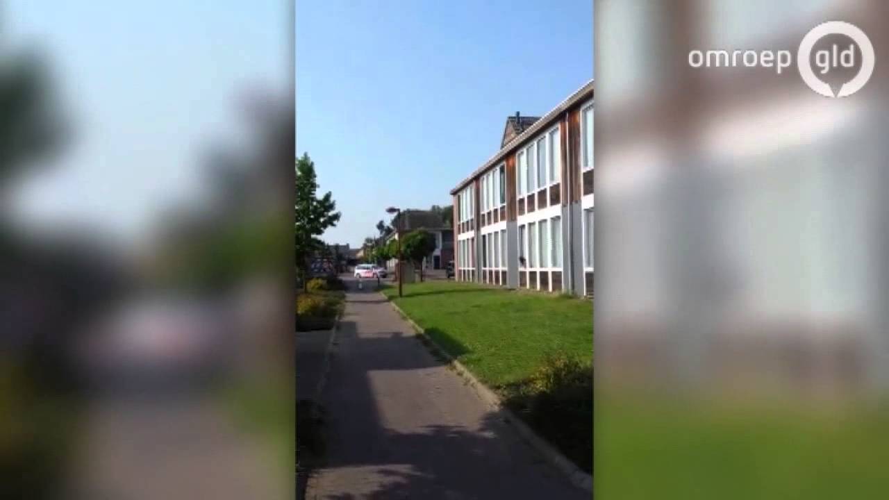 'Doorgedraaide asielzoeker wilde met paal en brandblusser mensen te lijf gaan'