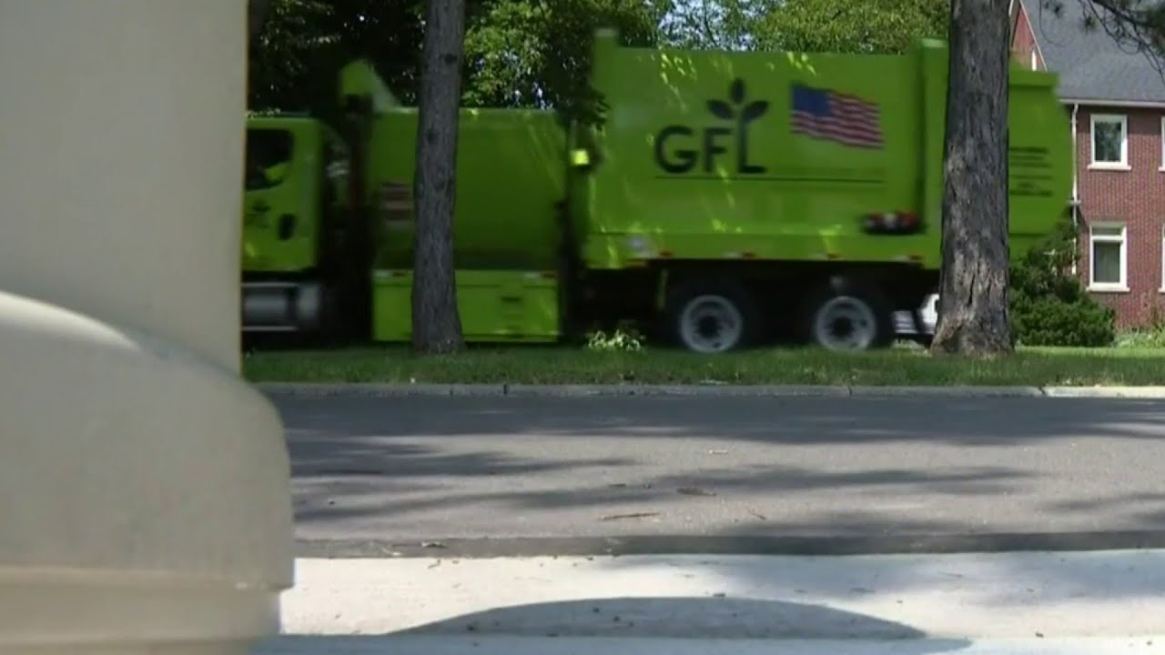 Metro Detroit community members concerned over leakage coming from trash trucks