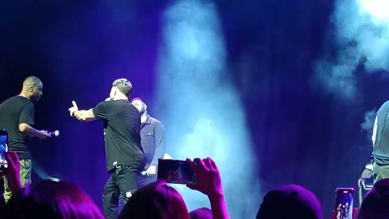 Blue live in Singapore at Mediacorp (09 Feb 2023) - All Rise