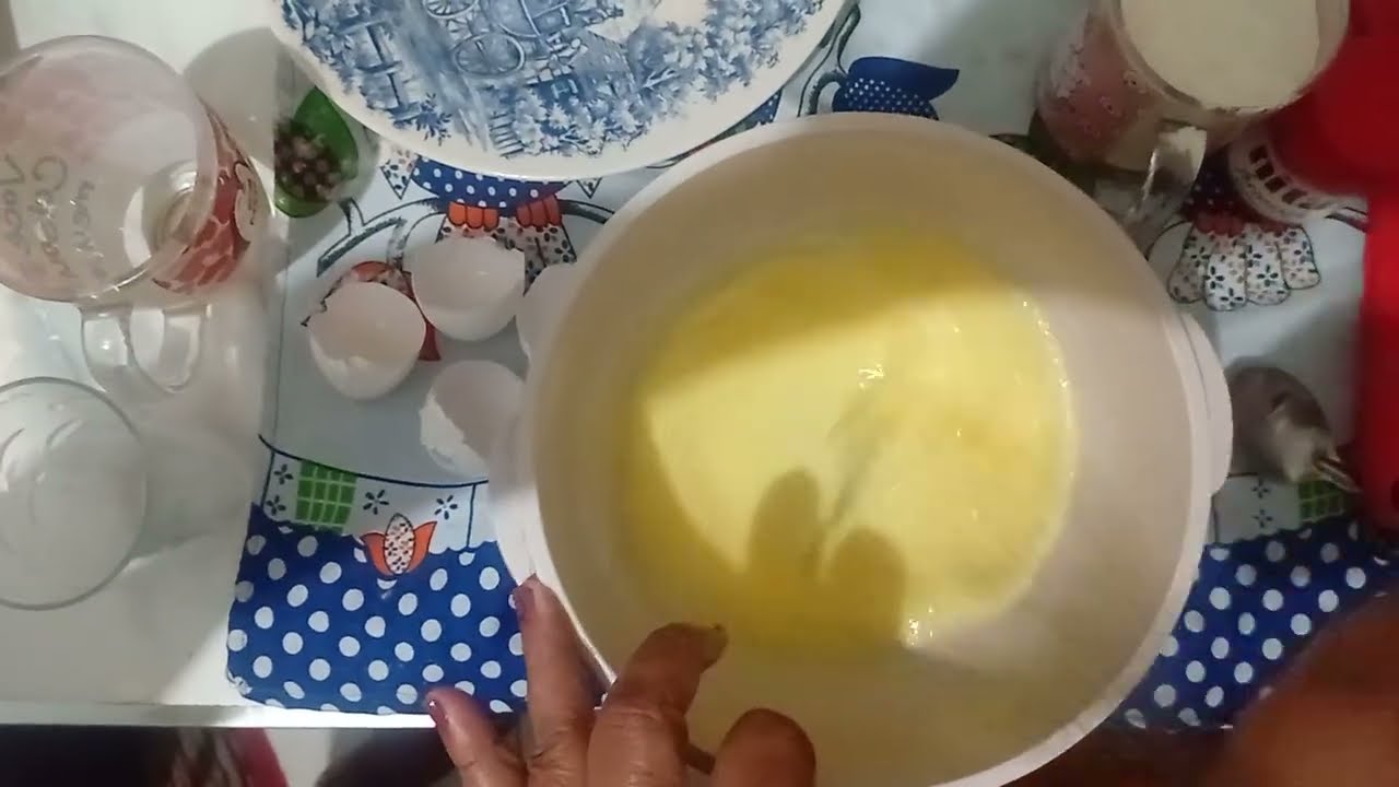 Bolinho de chuva bem sequinho e gostoso 😋 