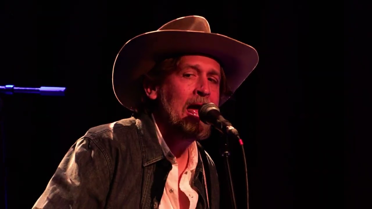 Hayes Carll - Drunken Poets Dream (Live Performance)