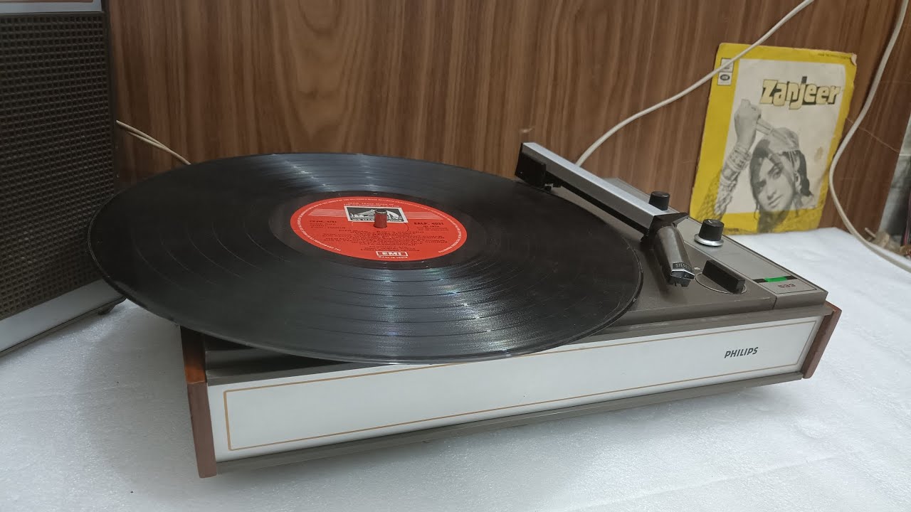 sold out  (9310741161) PHILIPS 533 RECORD PLAYER (33,45,78)