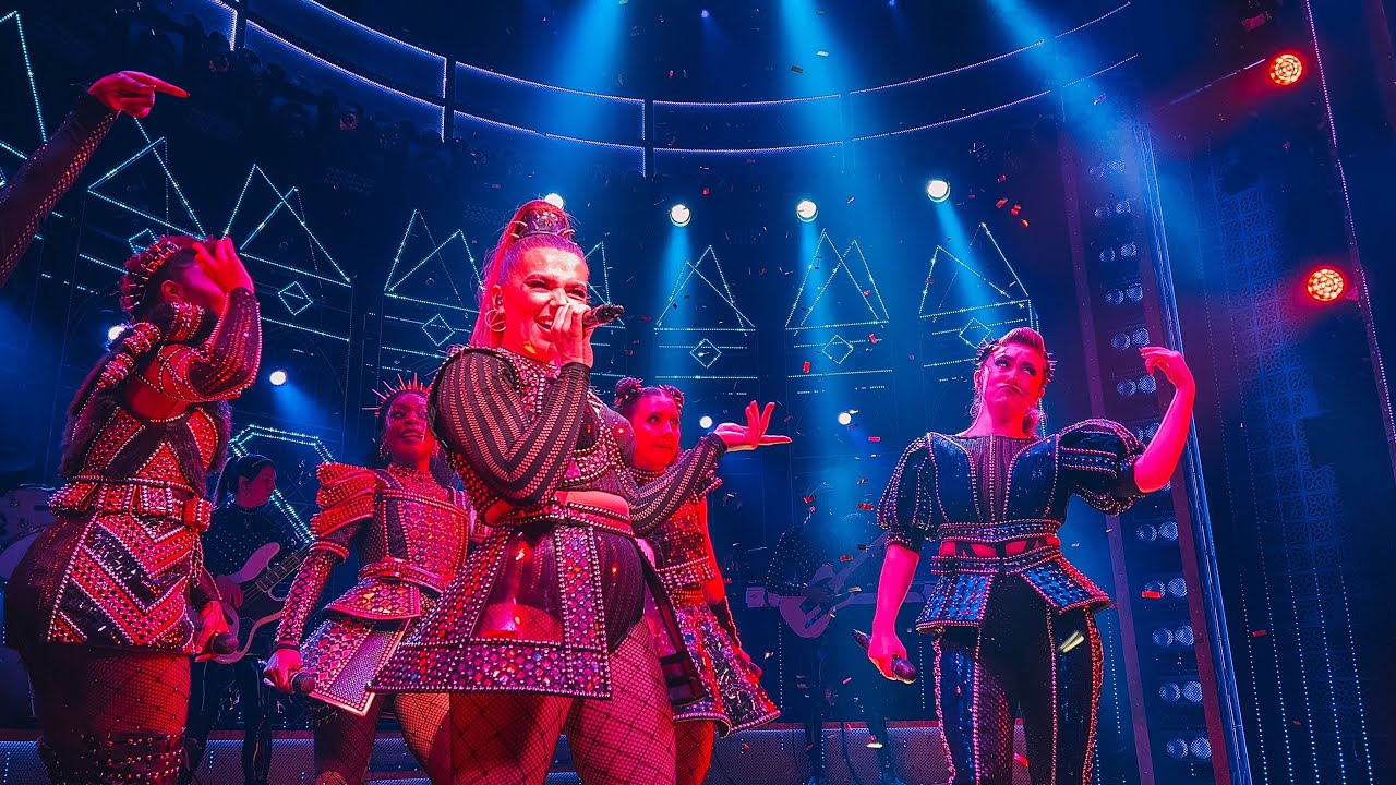 Megasix - Six the Musical - 12/03/2023 - Danielle Howard