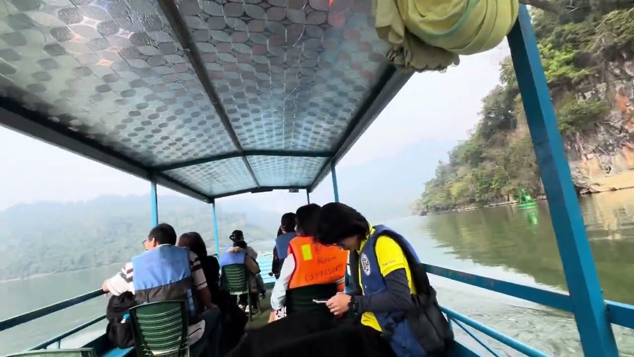 Đi thuyền trên Hồ Ba Bể#viralvideo #travel 