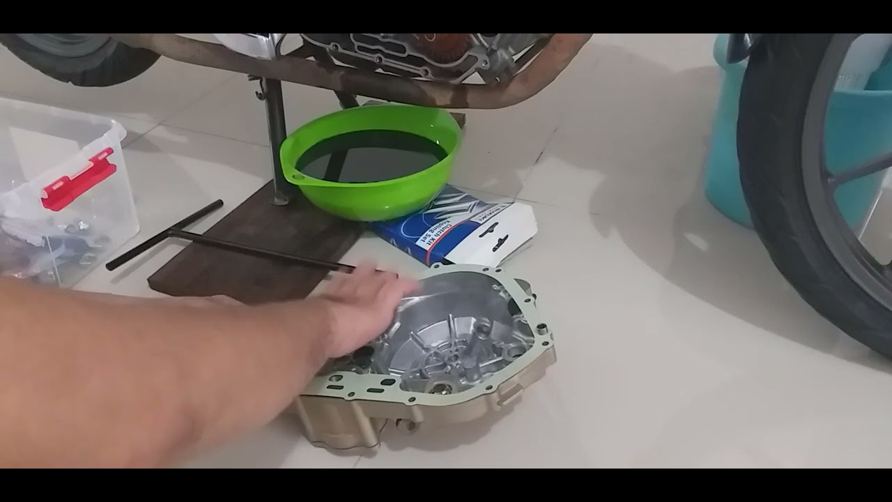 cara pasang gasket perpack paking suzuki satria fu tanpa menggunakan lem ,tips buat pemula #suzuki