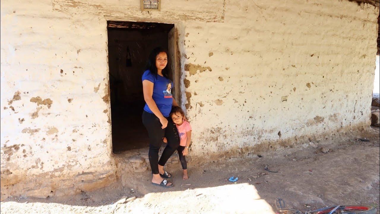 ¡Así es una pequeña casa en EL SALVADOR por $25 al mes!
