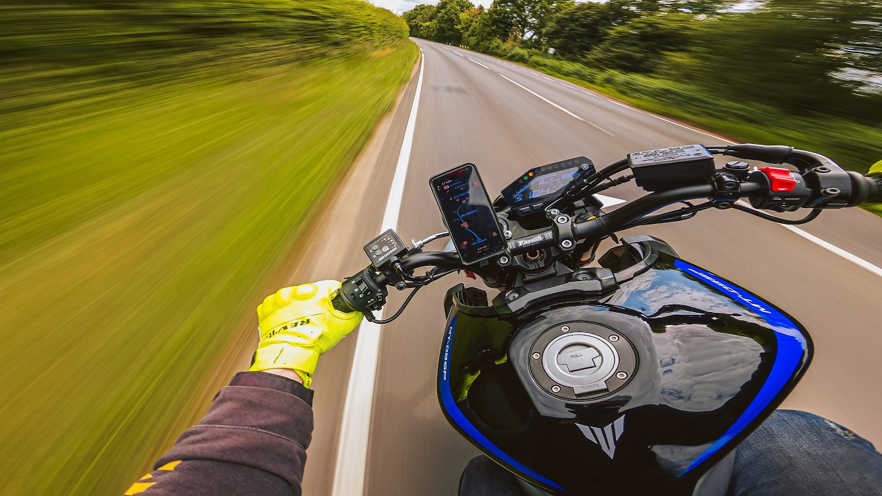 ❤️ BACKROADS & COUNTRY LANES | YAMAHA MT-09 SP + AKRAPOVIC