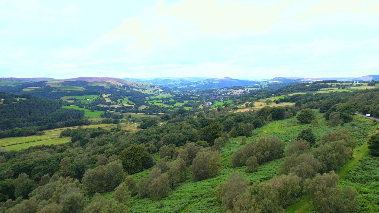 A short walk around the glorious countryside at Surprise View, Derbyshire