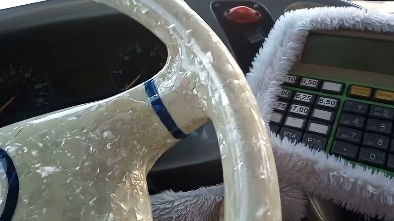 tocando la bocina del interno 106 de la 343!