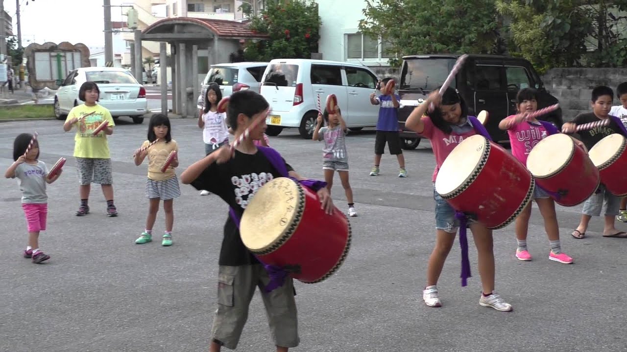 Eisa practice Oct 26, 2015 in Kina, Yomitan on Okinawa