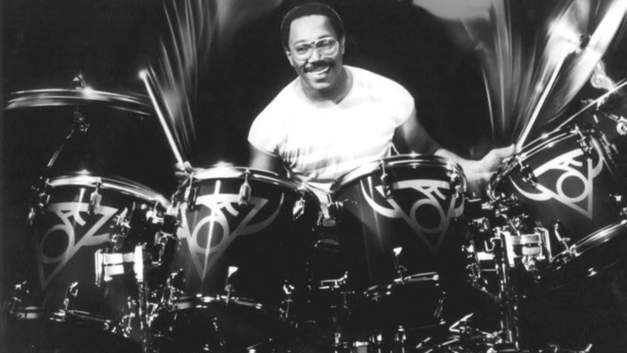 Stratus-Billy Cobham (isolated drums)