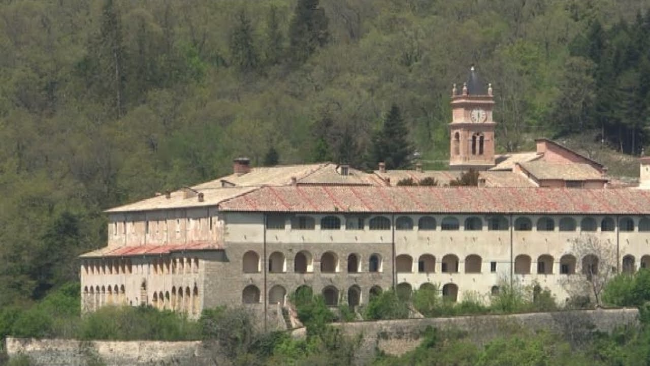 Ispettori dei Beni culturali alla scuola dei sovranisti di Bannon