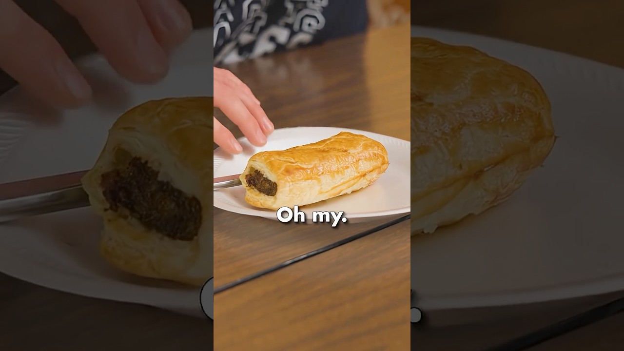 American Highschoolers try Sausage Rolls for the first time!