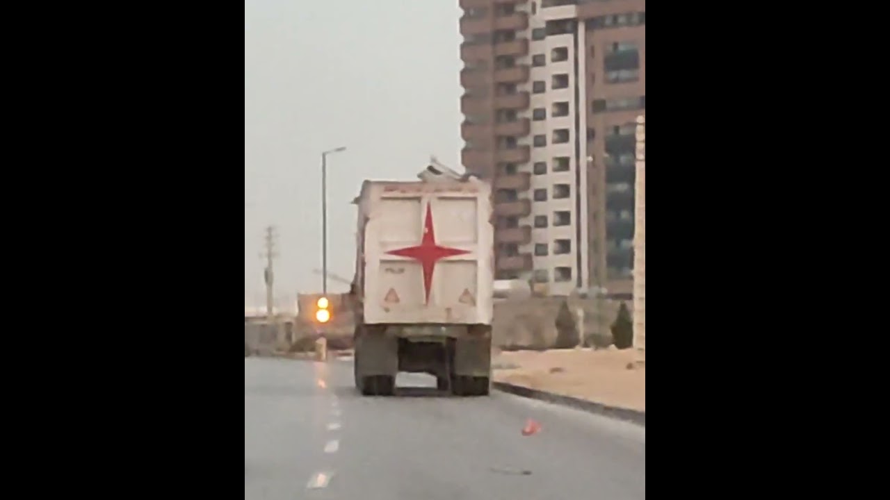 When the garbage truck itself spreads garbage. #shorts  #walkingtour #travel