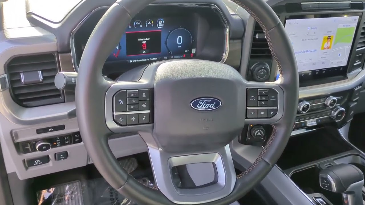 2025 Ford F-150 LARIAT  UT