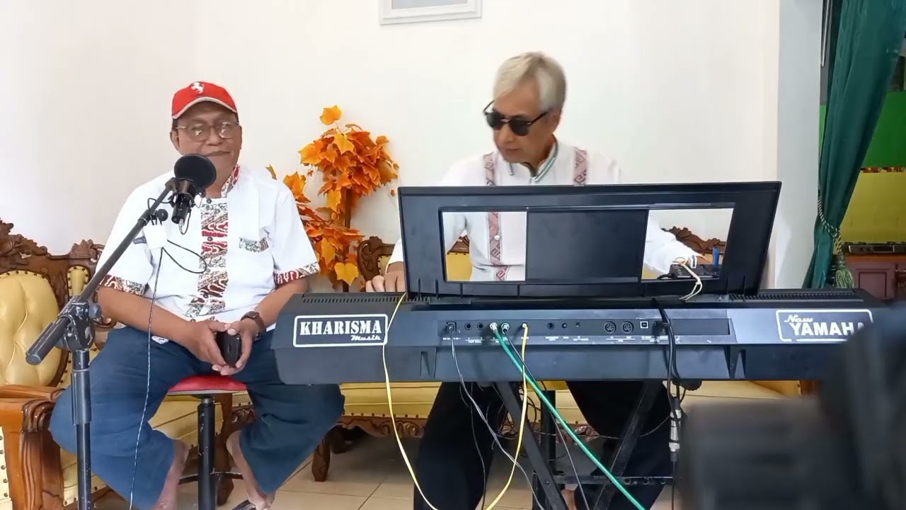 Keroncong Pertemuan_Cover : Group Kharisma Om Nhanug