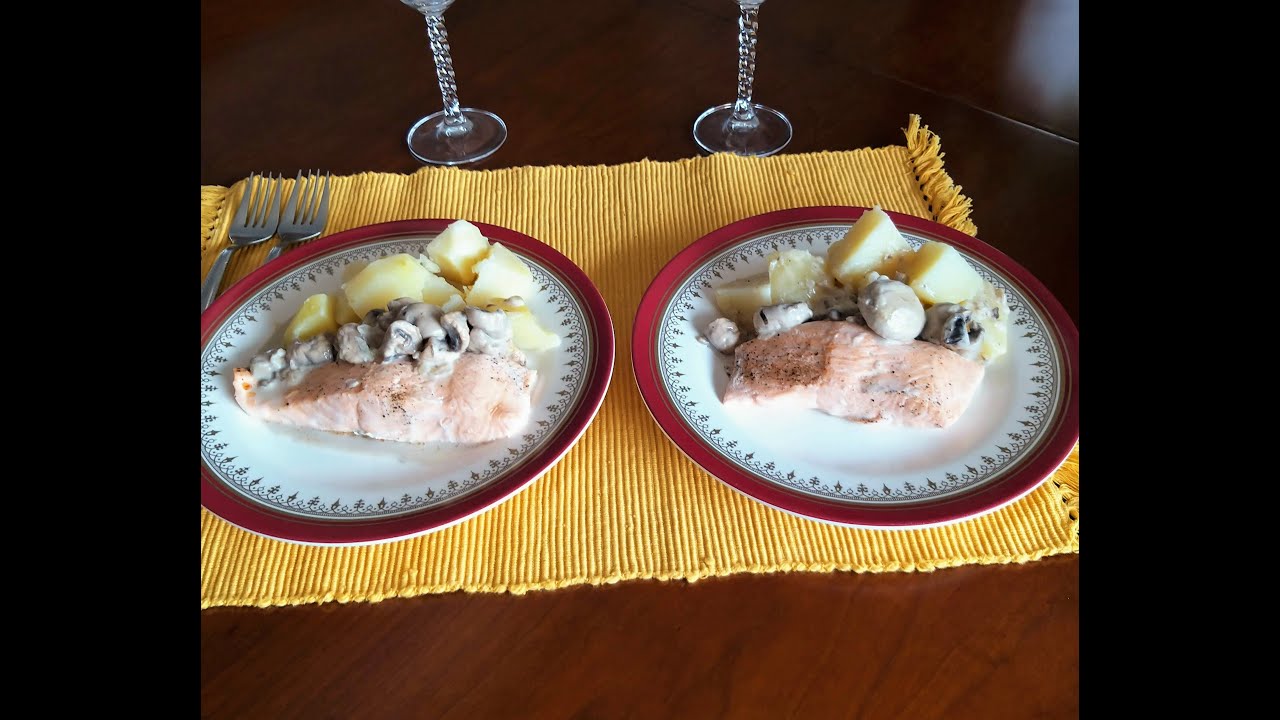 Salmón con salsa de champiñones y patatas con Thermomix®- Cookidoo®
