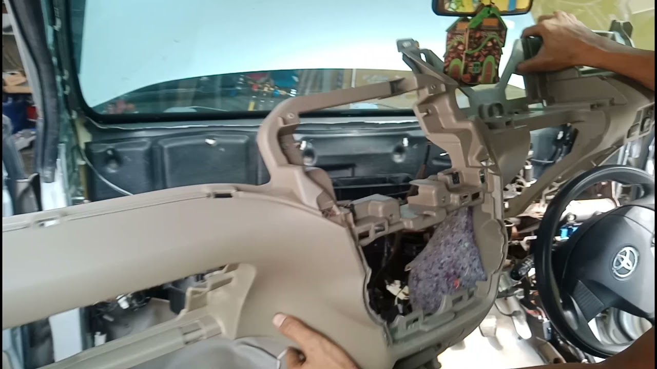 SERVICE AC MOBIL AVANZA DAN GANTI EVAPORATOR