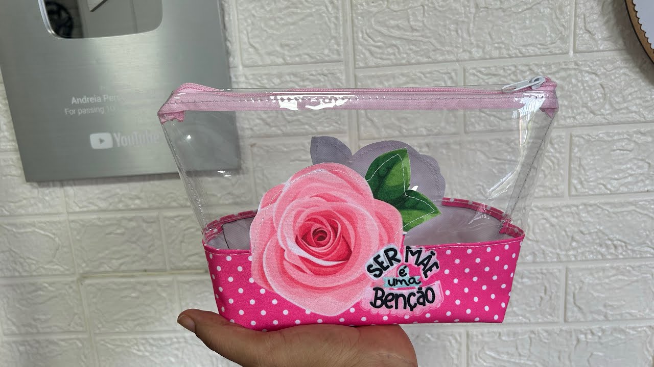 Nescessarie com transparência 3D