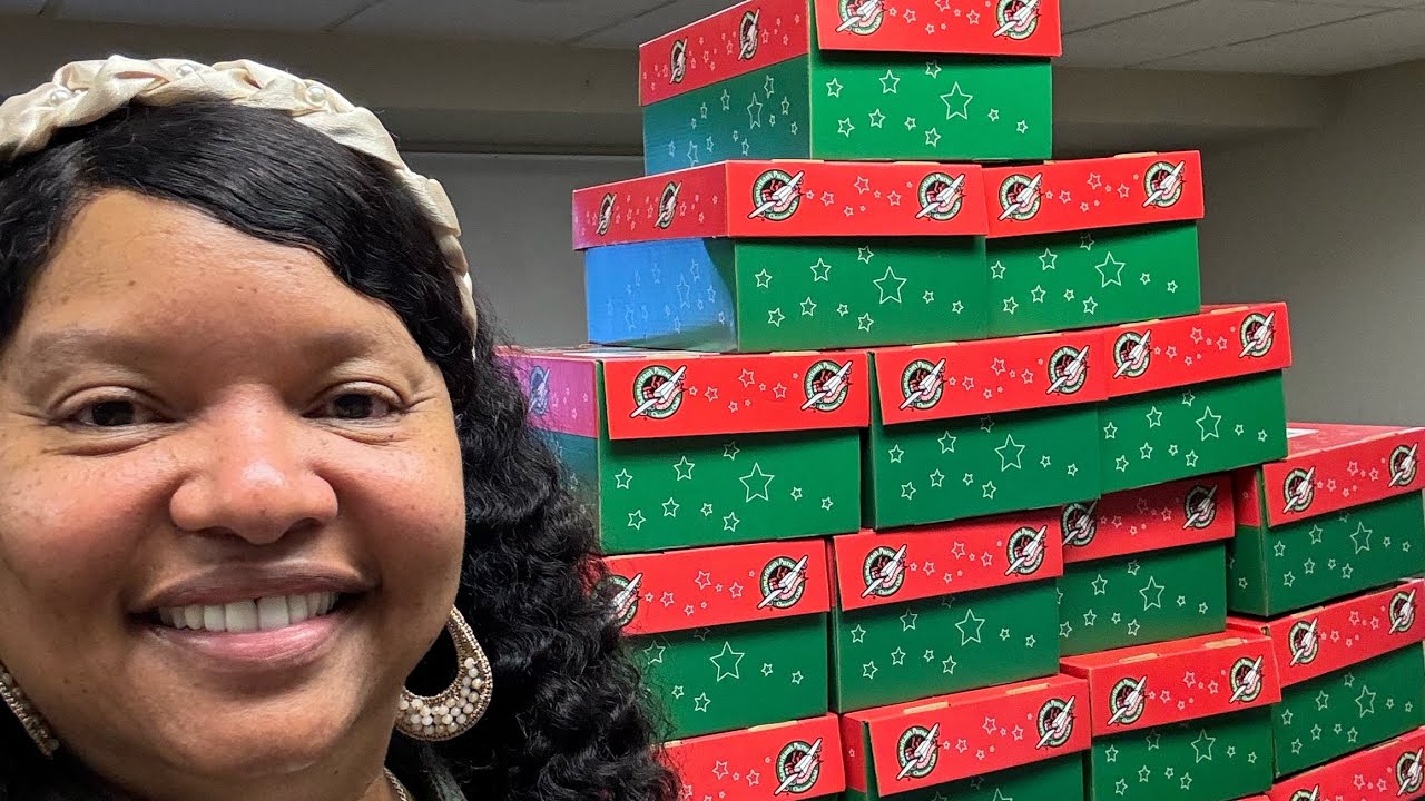 It’s Operation Christmas Child Shoebox Time!!