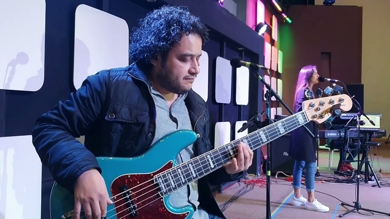 Tu mereces gloria Juan Carlos Alvarado/ Cover Bass/  Erick Gamaliel /Fender Jazz Bass Elite V.